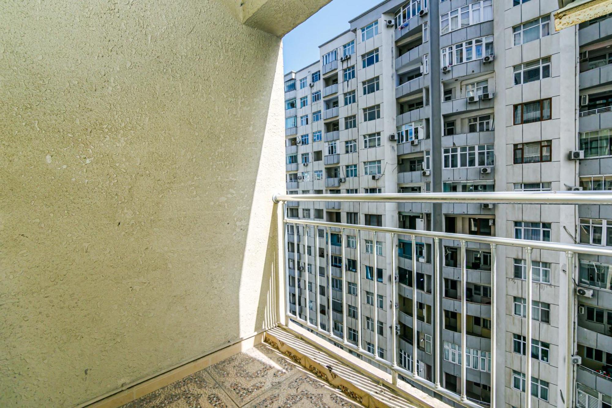 Park Azure Vip Apartment By Baku Housing Экстерьер фото